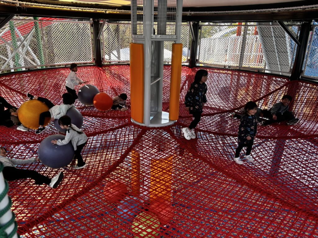 きららんどの遊具の写真