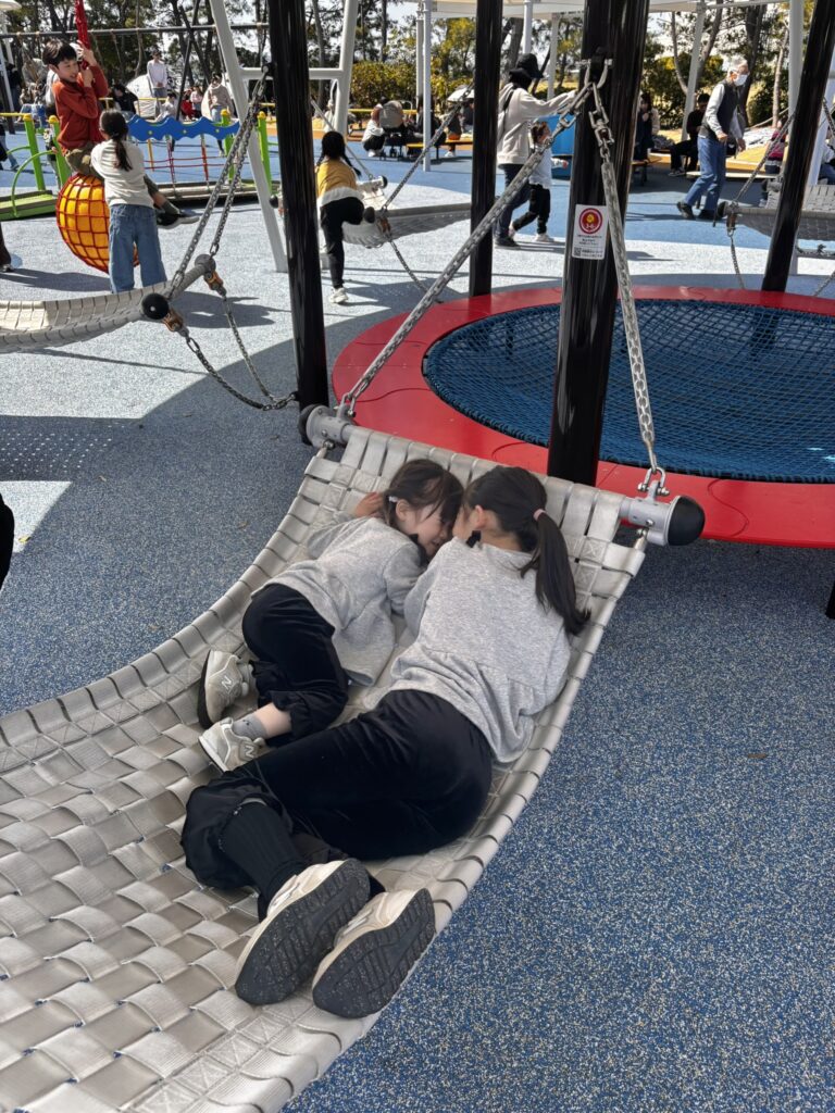 きららんどで遊ぶ子供の写真